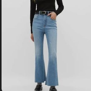 STRADIVARIUS cropped flared jeans